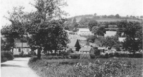 Crossing the Culm River at Station Road