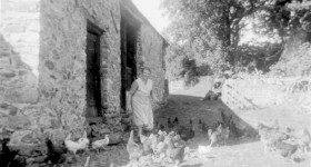 Picture of Effie White at Troakes Farm c. 1950